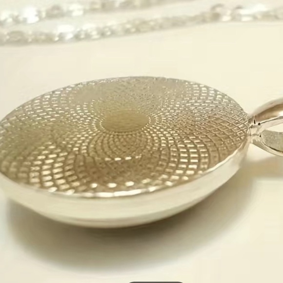 1 LEFT! Protective Evil Eye Pendant Necklace - Picture 2 of 5